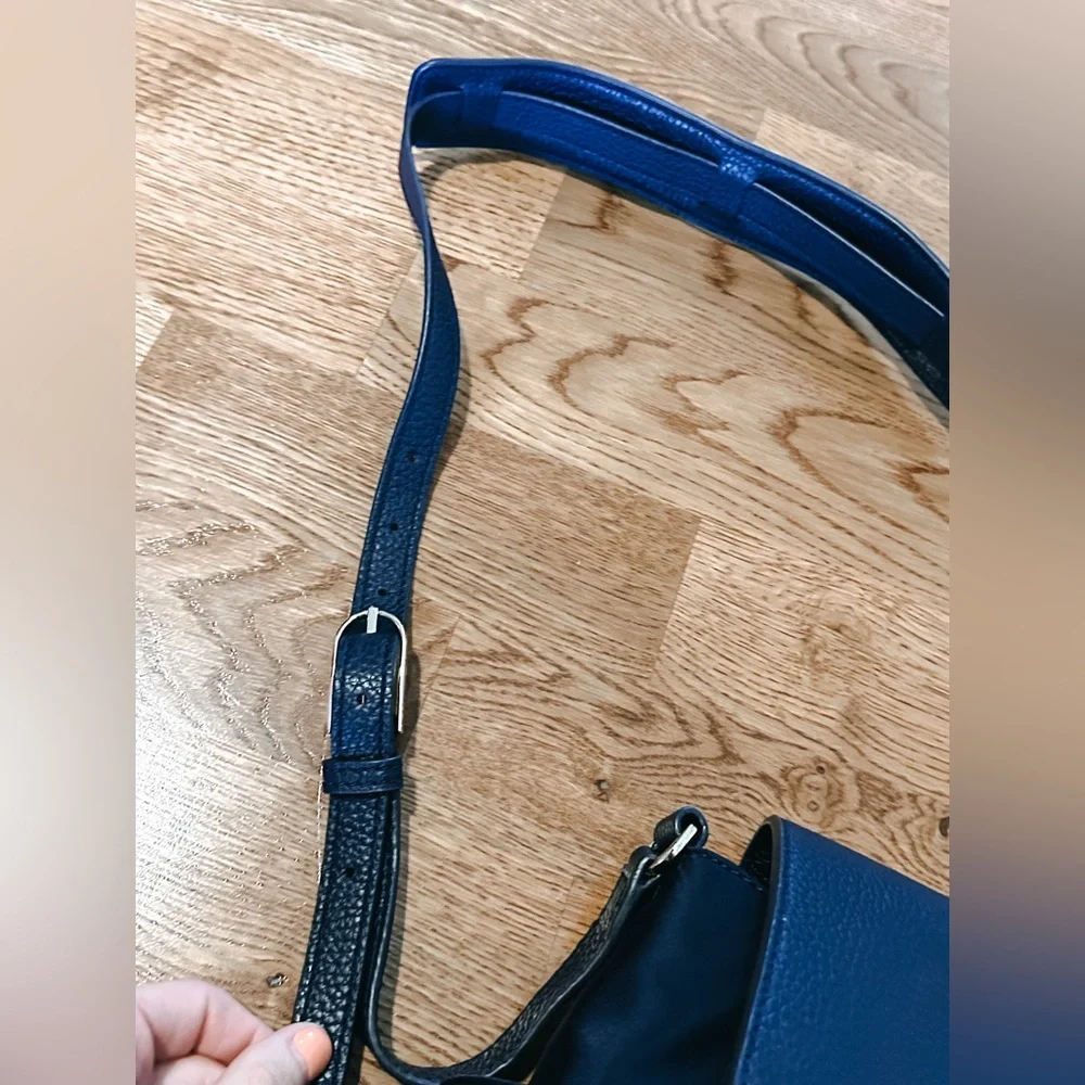 NWT Tory Burch Navy Blue Thea Nylon Messenger Baby Bag